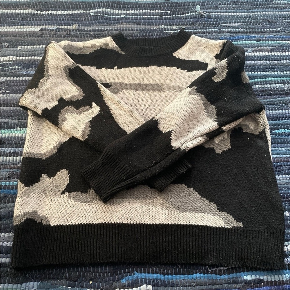 Grey & Black Patterned Unbranded Sweater